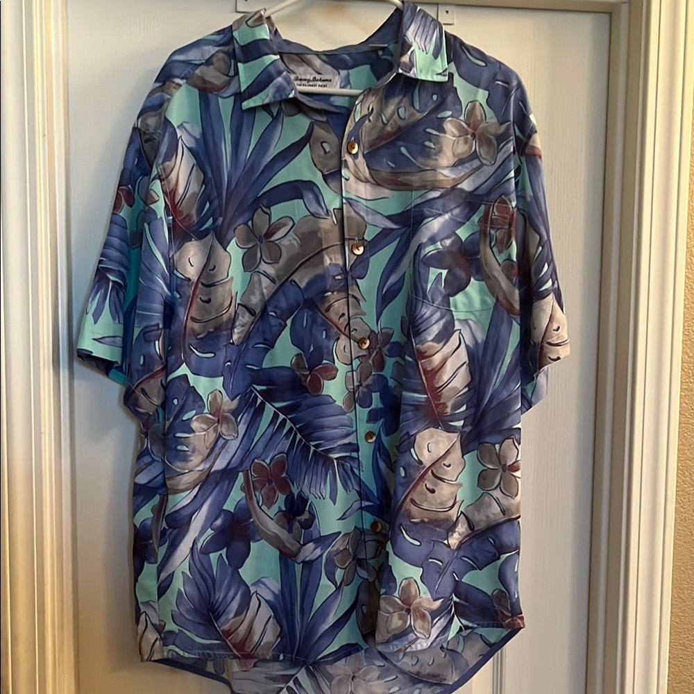 Tropical Blue Floral Men's Shirt